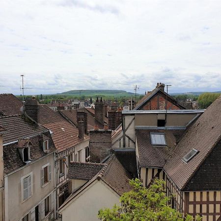 Au 36, Les Apparts Hotel Joigny Exterior photo