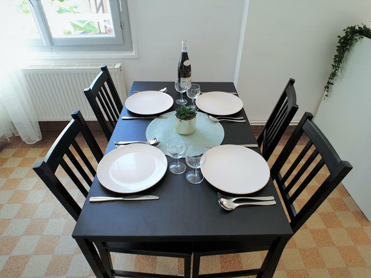 Au 36, Les Apparts Hotel Joigny Exterior photo