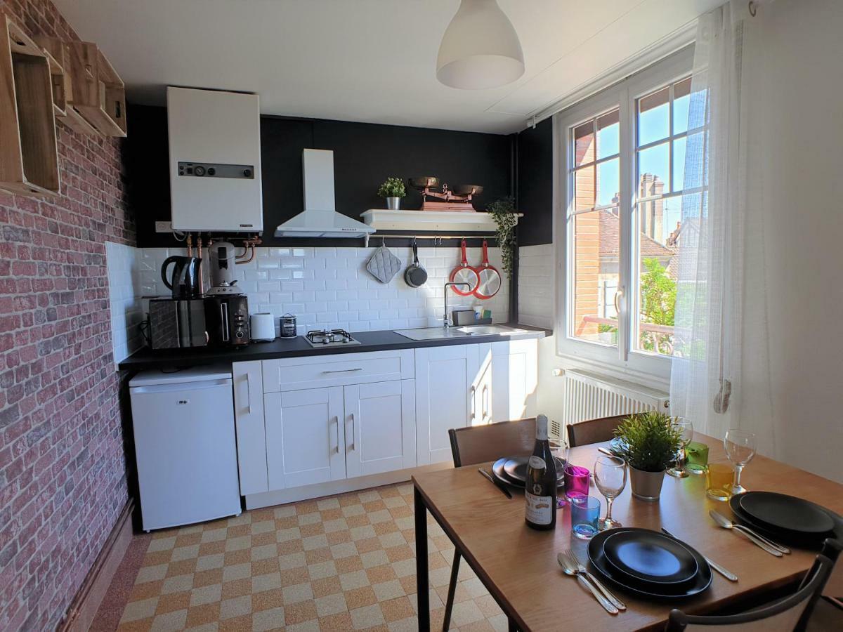Au 36, Les Apparts Hotel Joigny Exterior photo